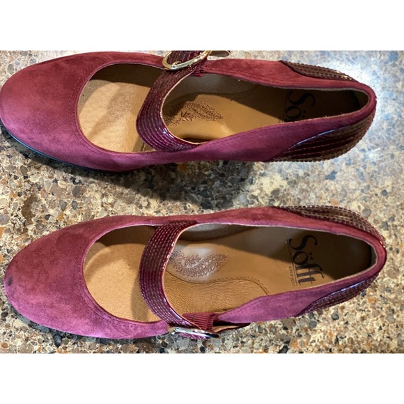 Sofft Red suede and patent leather pumps size 7 - Picture 7 of 7